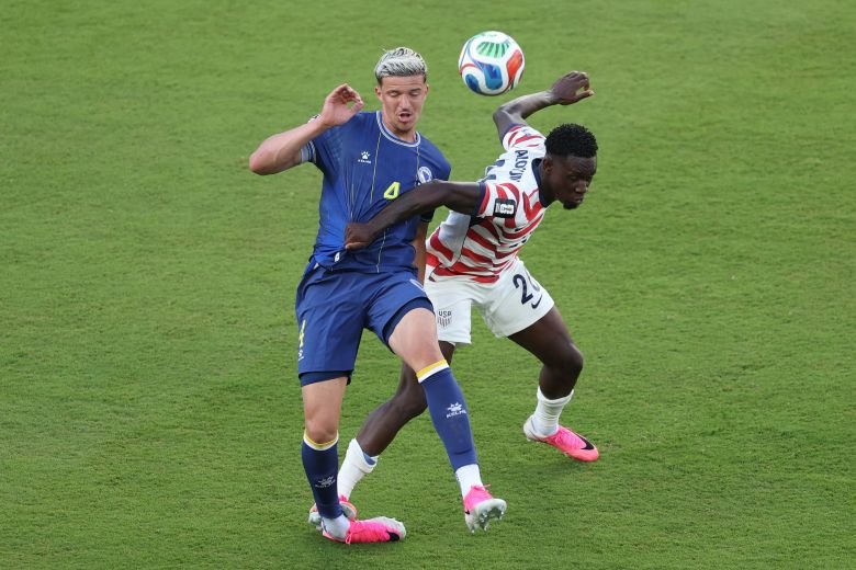 Folarin Balogun's red card will be hotly debated, but it revealed something in the US that can't be taken away 16 Folarin Balogun fouled Tarik Muharemovich in the second half. Initially, the referee did not call the play a foul.