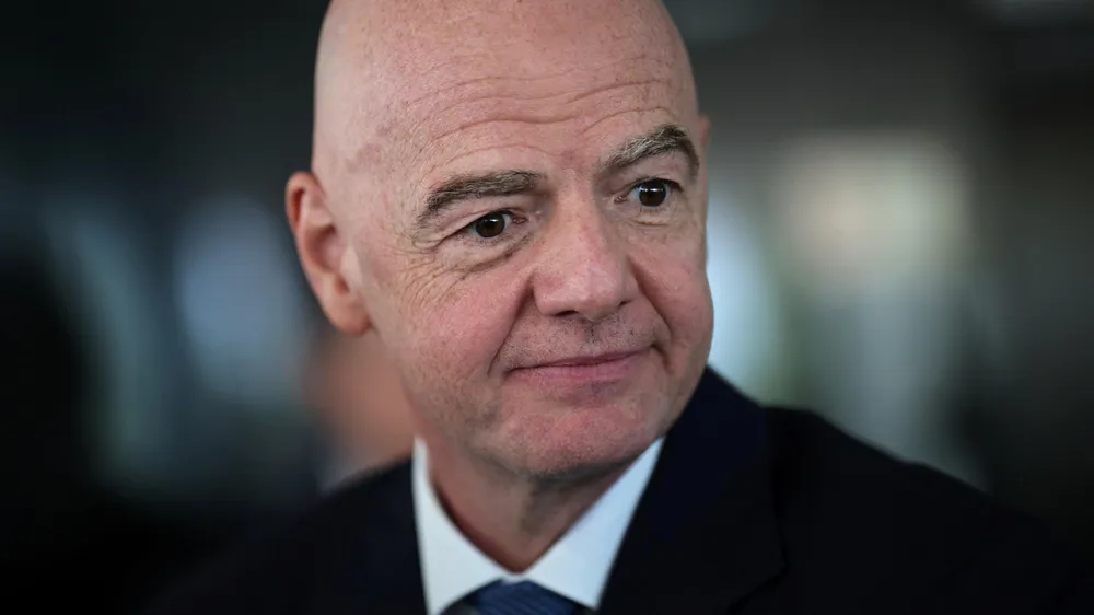 Gianni Infantino: Football cannot be considered a fool 11 Gianni Infantino: FIFA President Gianni Infantino stumbles due to disqualified red card?