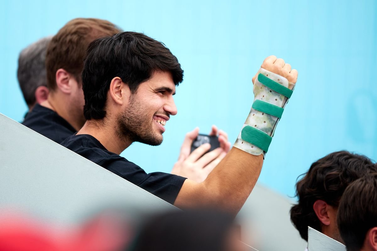 How Carlos Alcaraz spent the summer when the Spanish star suffered a serious injury after missing Roland Garros and Wimbledon 12 painting
