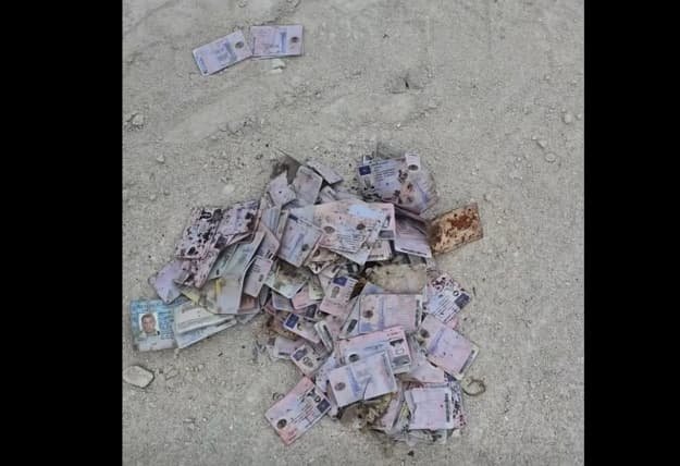 Hundreds of Romanian driving licenses found in a landfill in Moldova 11