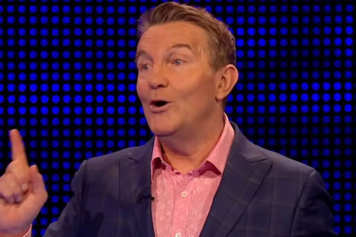 “I made an awkward comment to Bradley Walsh - he responded well.” 13 Chase's Bradley Walsh gasped at the candid remark as the player walked away with his head in his hands.