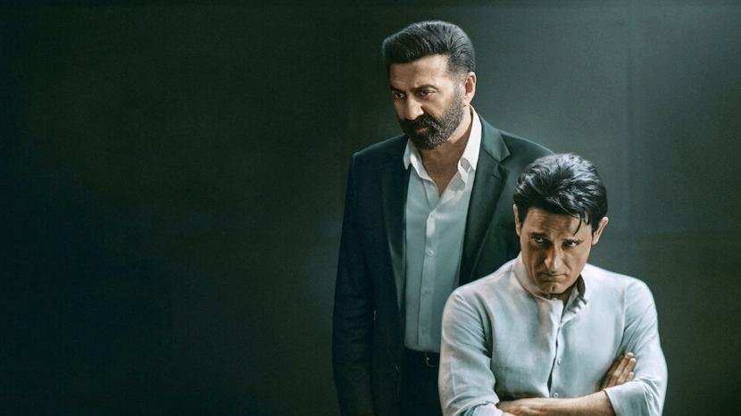 Sunny Deol and Akshaye Khanna at Ikka Sunny Deol and Akshaye Khanna at Ikka