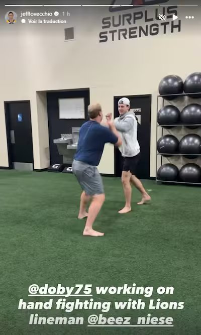 Jakub Dobes 'exchanged blows' with NFL player 11 Jakub Dobes exchanged blows with NFL player