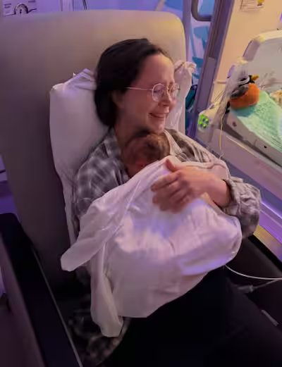Juliette Gosselin gave birth to her baby by emergency caesarean section after a traffic accident. 11 Juliette Gosselin holding little Lucy shortly after giving birth in