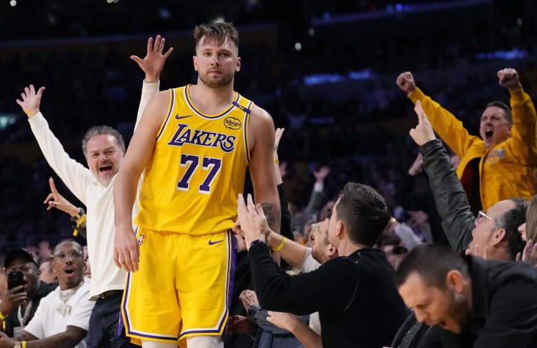 Lakers hire new assistant coach