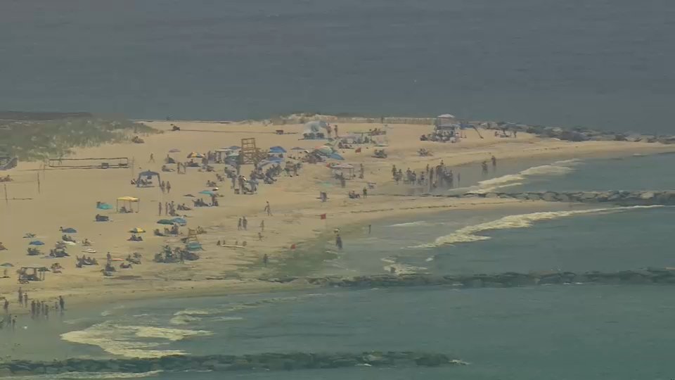 Long Island Sharks: Point Lookout Beach Closed After Lifeguards Spot 9-Foot Shark in the Water 11 Long Island Sharks Point Lookout Beach Closed After Lifeguards Spot