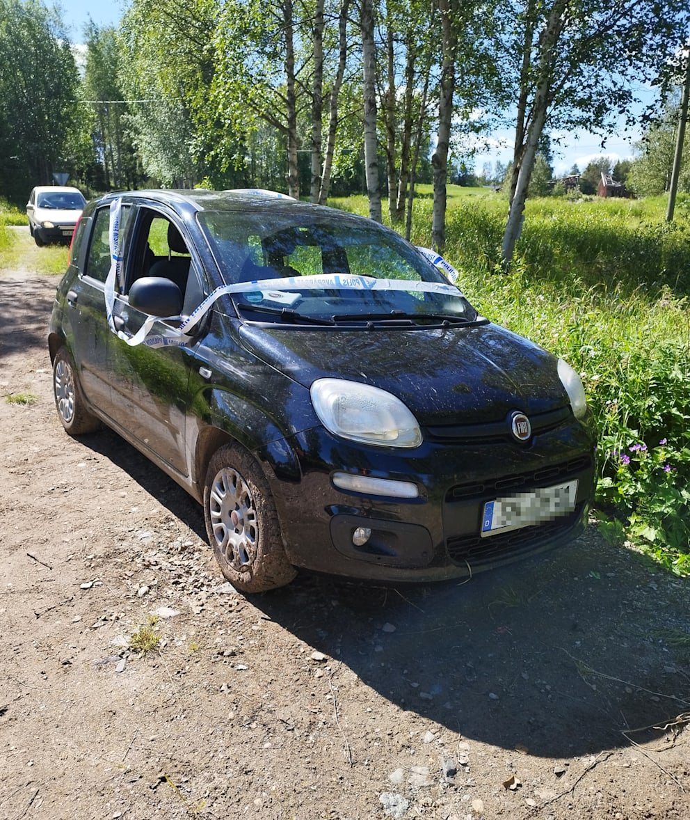 Missing Germans in Finland: Trail camera image shows last photo of woman | News 12 On June 29, the missing German Fiat was found empty in the river.