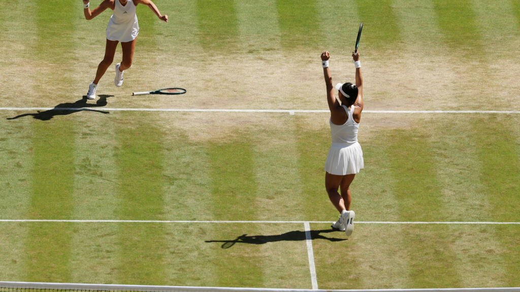 Guo Hanyu and Kristina Mladenovic win the Wimbledon women's doubles final