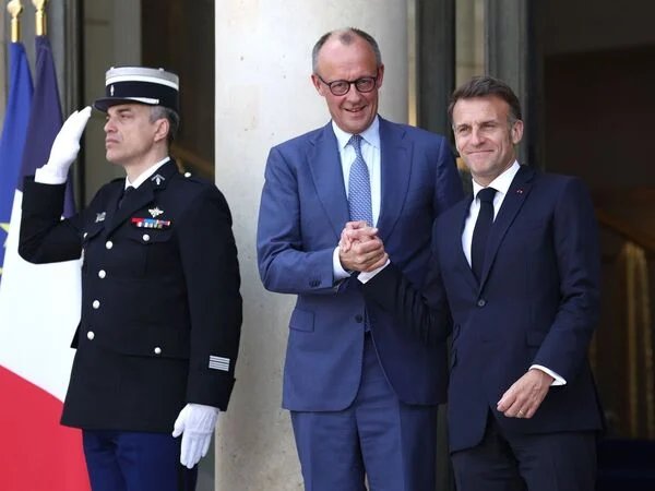 Merz (m) and Macron (left) still stick together. (archive image)