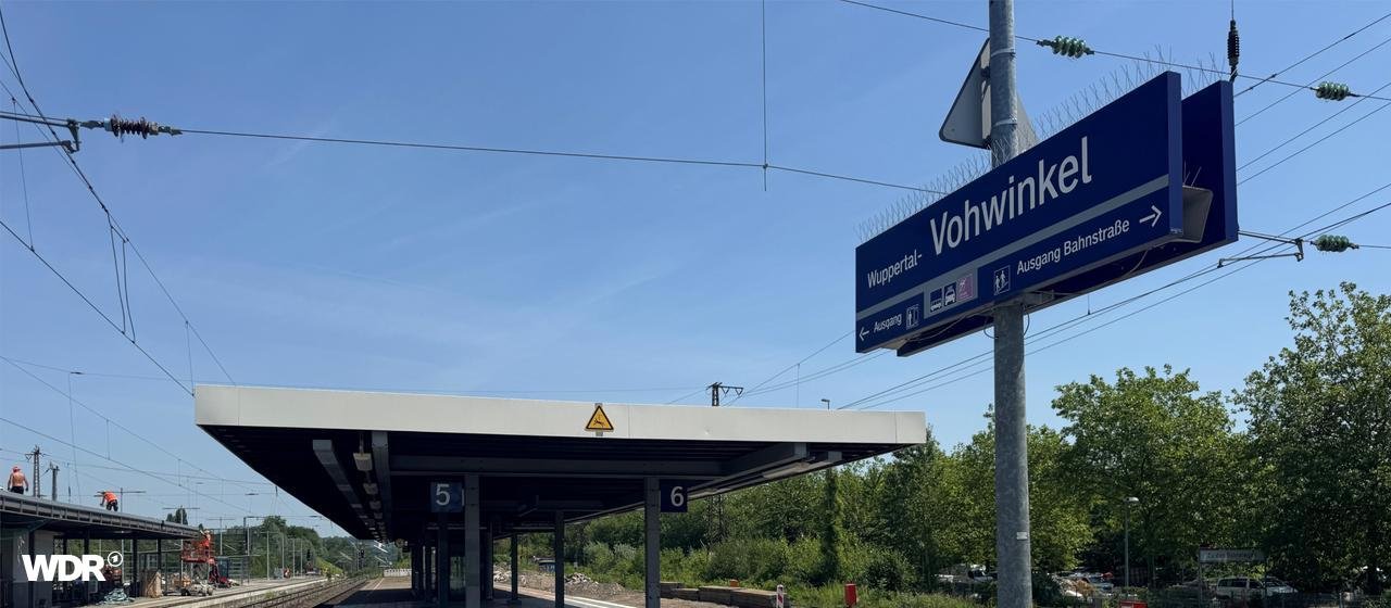 Trains in the dark – travelers need good nerves | WDR/Inke Kester Railway line Wuppertal-Vochwinkel
