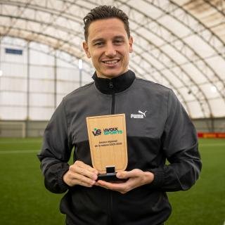 RC Lens: what if Florian Thauvin returns to OM? RMC starts debate... 12 Florian Thauvin, elected regional player of the 2025-2026 season by Voix des Sports. PHOTO SEVERIN KURB