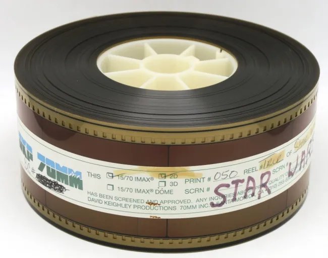 Rare footage of the film "Star Wars: Attack of the Clones" in IMAX 70 mm format has been preserved. 17 Rare footage of the film Star Wars Attack of the