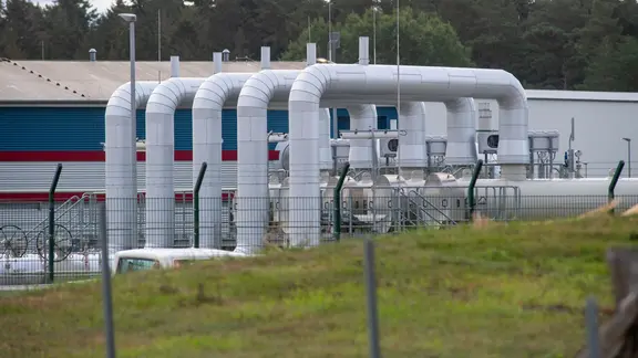 Gas hub in Lubmin (Mecklenburg-Vorpommern) | photoalliance/dpa | Stefan Sauer Gas hub in Lubmin (Mecklenburg-Vorpommern)