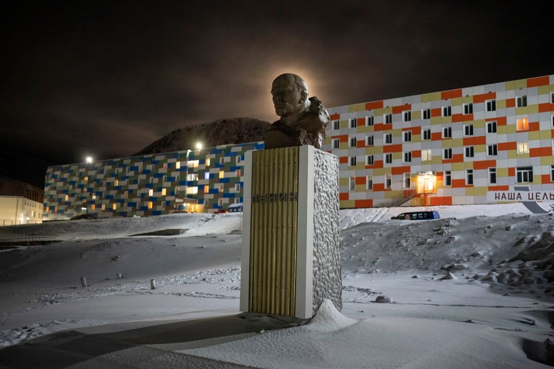 Tensions run high over remote Arctic territory - and it's not Greenland 16 The full moon rises behind the Lenin statue at the Barentsburg research outpost in Svalbard, Norway, Saturday, January 7, 2023.