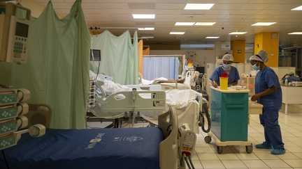 An intensive care unit treating patients with severe influenza at the University Hospital Center of Guadeloupe in Le Abime, January 22, 2026. (SANDRINE GUEMAR/HANS LUCAS/AFP)