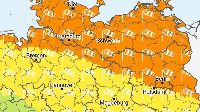 DWD Warning Card Friday: Warnings are in effect through the evening. DWD Warning Card Friday: Warnings are in effect through the evening.