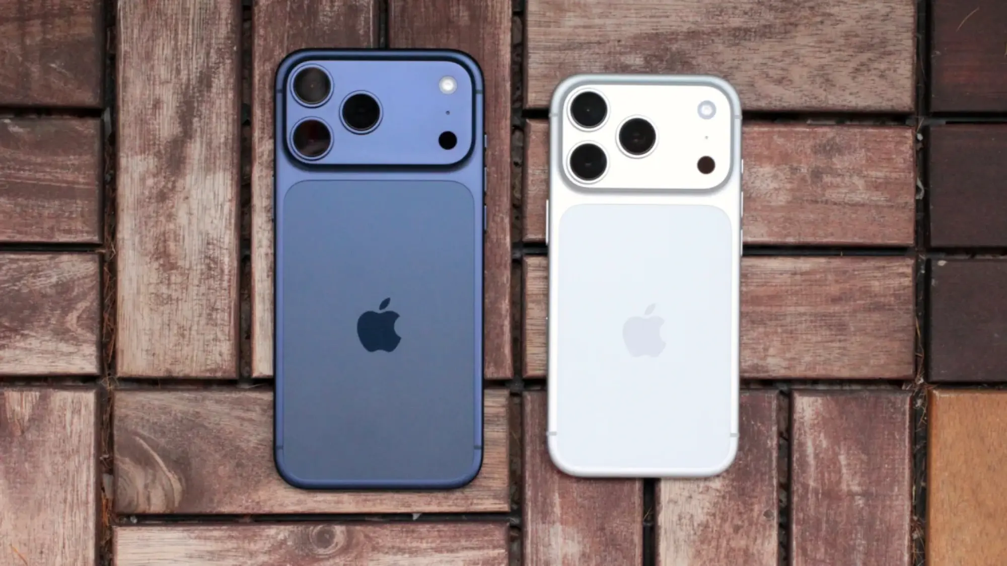 iPhone 17 and 17 Pro Max side by side