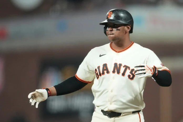 Padres on deck: Visiting Giants in postseason position