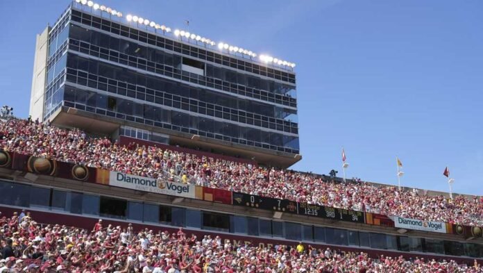 Iowa State's Jaheim Singletary carted off after awkward hit