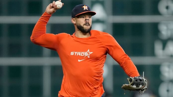 Astros SS Carlos Correa's comeback halted after surgery