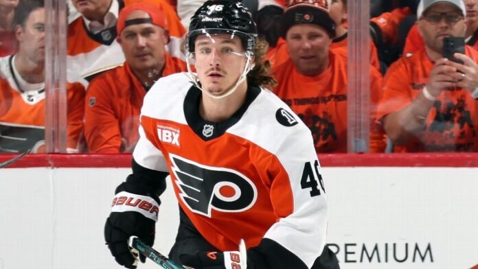Flyers' Zegras gets penalty for tucking jersey into pants